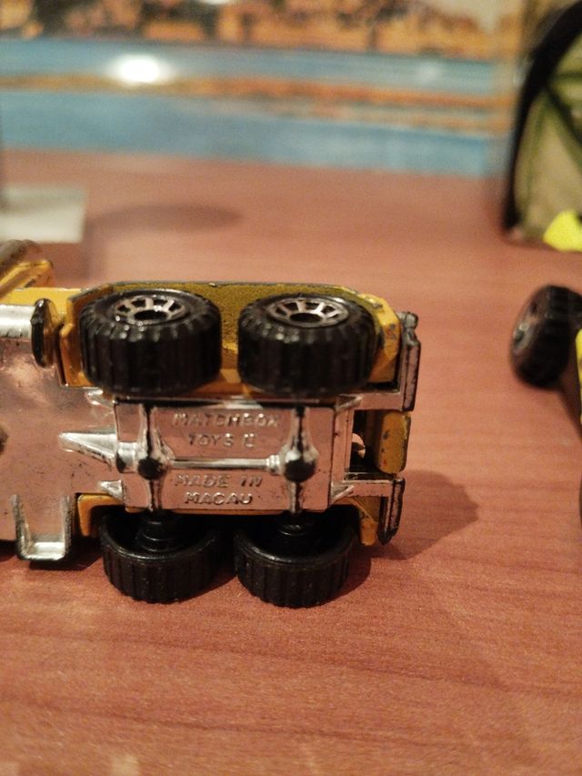 Camión de 1981 miniatura metal