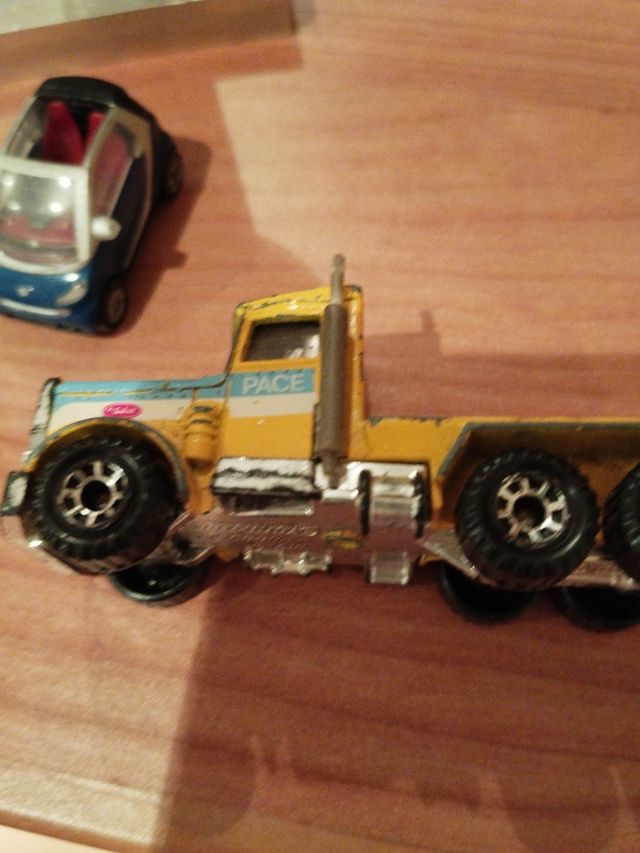 Camión de 1981 miniatura metal