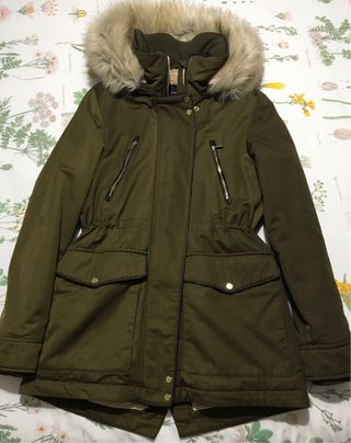 Abrigo parka chica Zara