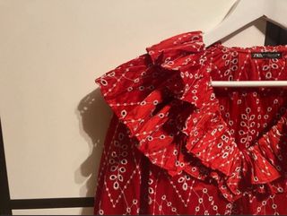 BLUSA ZARA. Talla S