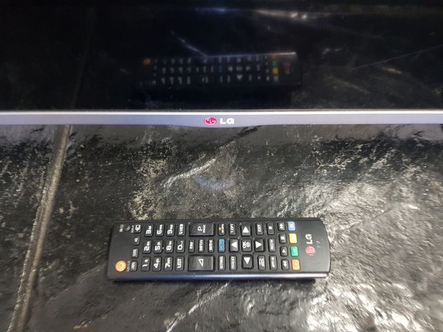 Televisor LG 32 PULGADAS SMART TV USB