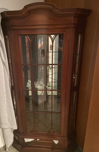 Vitrina madera clasica