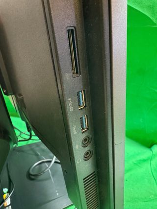 Ordenador All in One 23" i5 4aG 3Ghz 256ssd 16gb