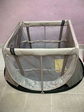 Cuna plegable de viaje Aeromoov