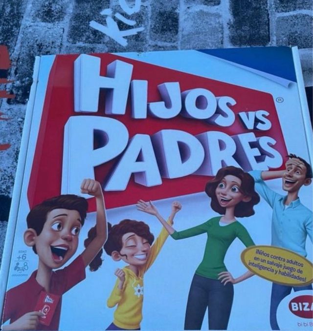 Juego de mesa “Hijos vs padres”