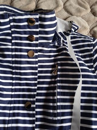 Gabardina impermeable corta marinera de Eneska
