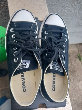 Converse negras con plataforma N° 37