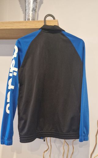 Chaqueta Adidas, talla 11/12