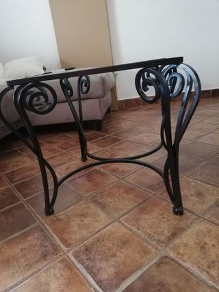 Mesa em ferro