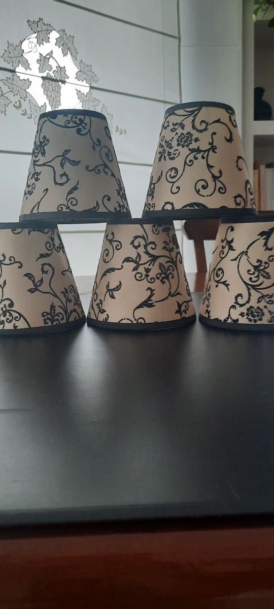 Cinco pantallas de lámpara