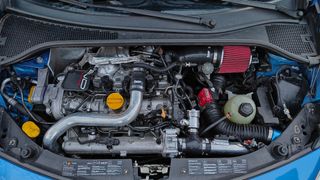 Renault Clio sport 197 turbo