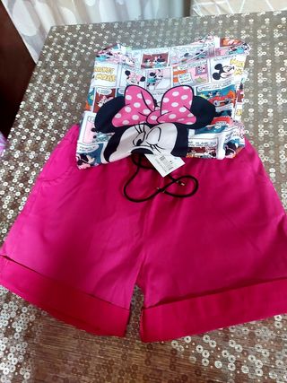 Conjunto pantalón y camiseta 