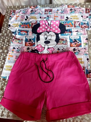 Conjunto pantalón y camiseta 