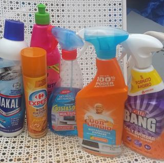 LIMPIO Y ARREGLO PIES Y LAVO PELO