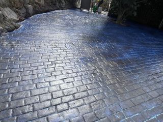 Hormigon impreso suelo y fachadas