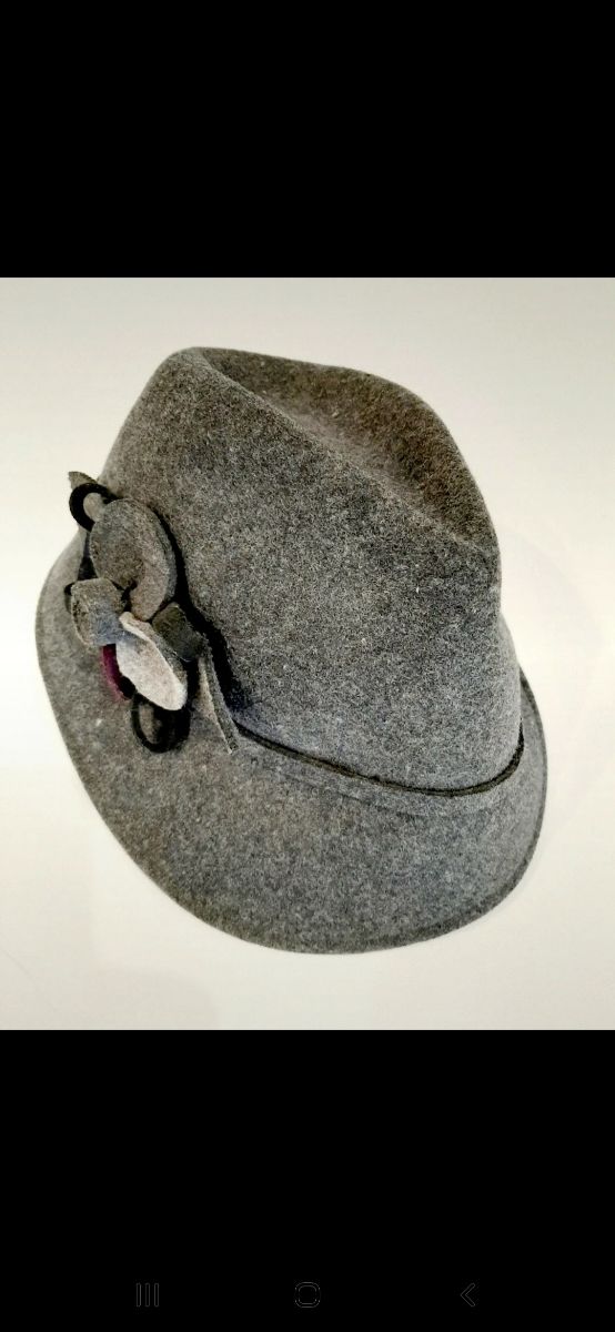 Cappello donna elegante pura lana