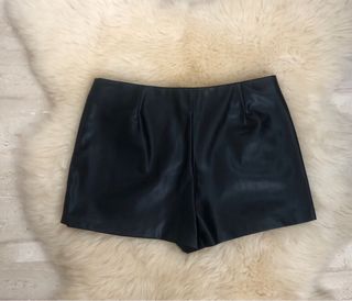 Falda pantalon piel Zara