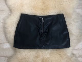Falda pantalon piel Zara