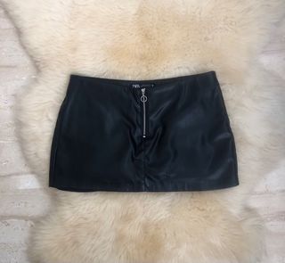 Falda pantalon piel Zara