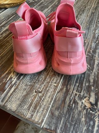 Scarpe sportive tennis