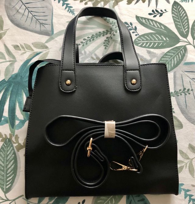 Borsa da sera nera in similpelle