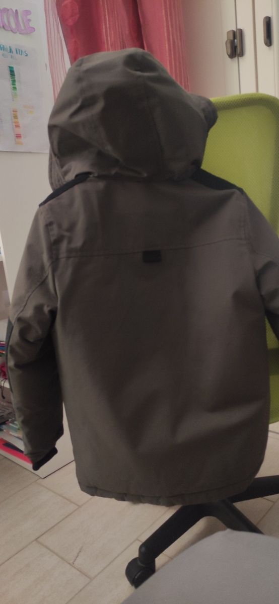 Giubbotto invernale bimbo 5-6 anni