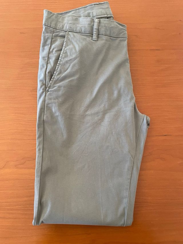 Pantalon chino slim Zara