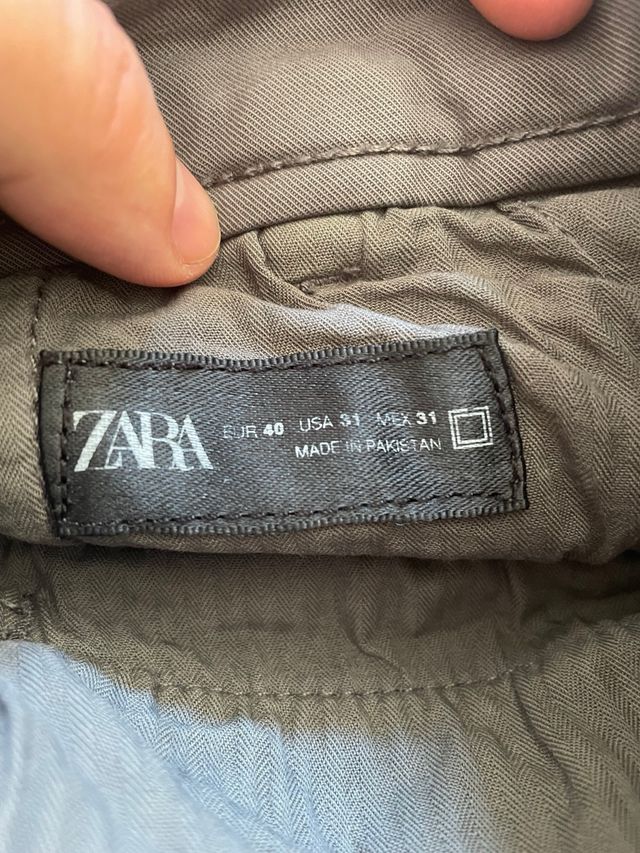 Pantalon chino slim Zara