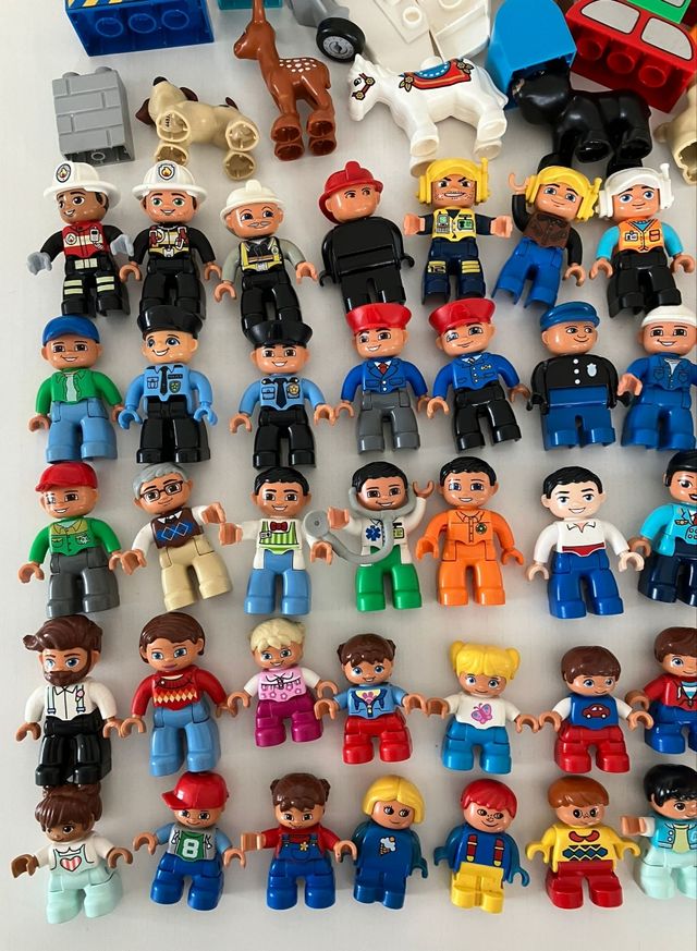 Piezas y muñecos Lego Duplo