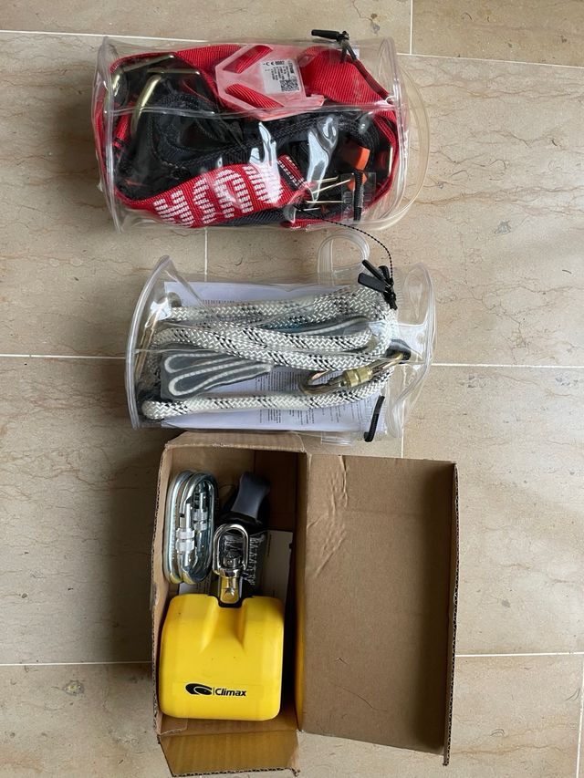 Conjunto arnés + eslinga + anticaidas