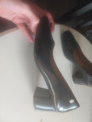 Salones ligeramente acharolados