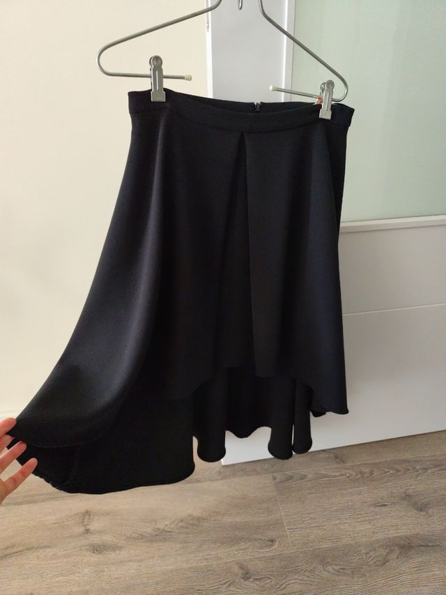 Falda negra Dolores Promesas