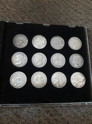 COLECCION DE LA PESETA AL EURO LA VANGUARDIA