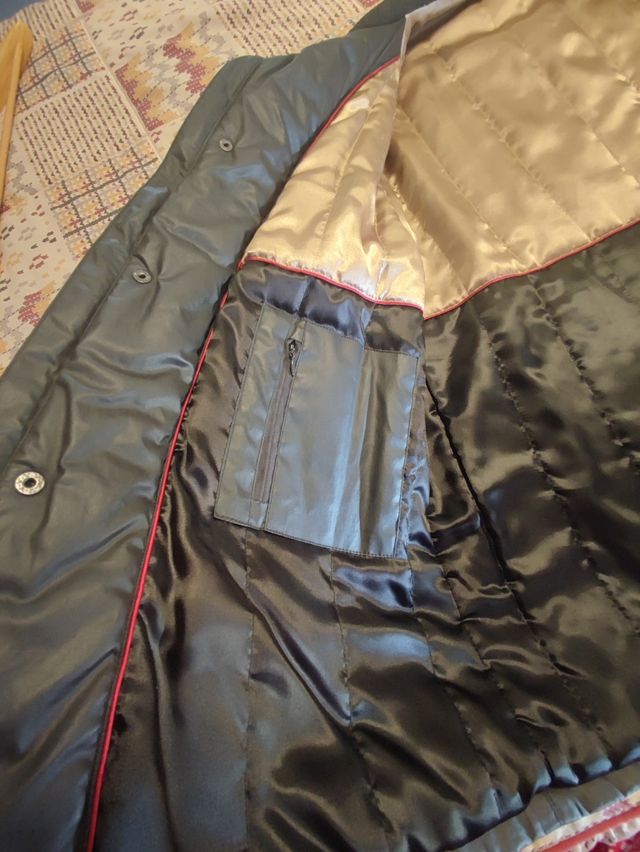 Abrigo impermeable hombre