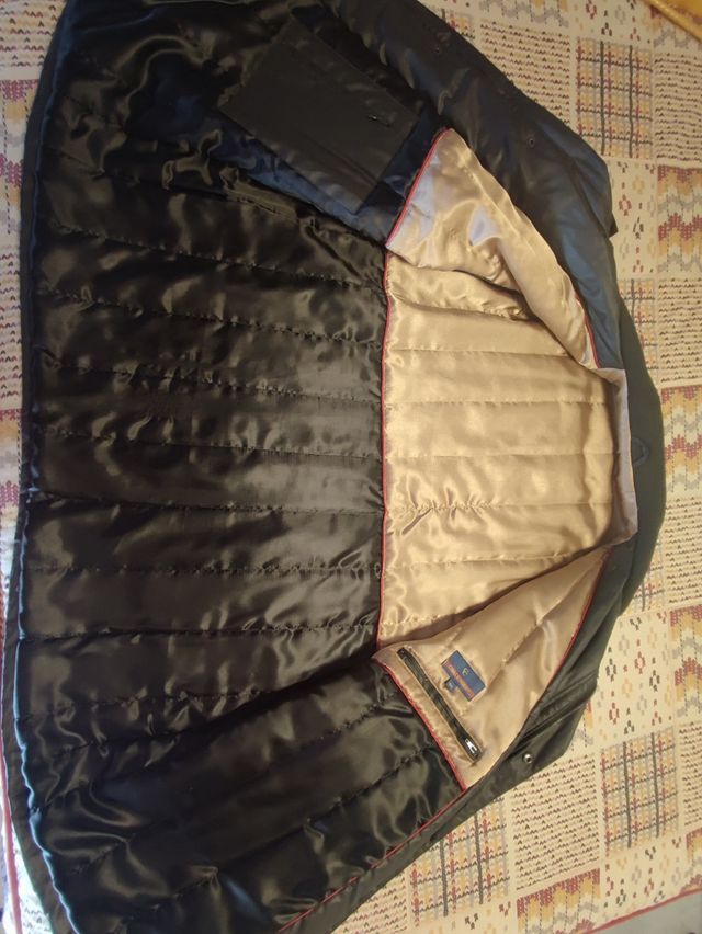 Abrigo impermeable hombre