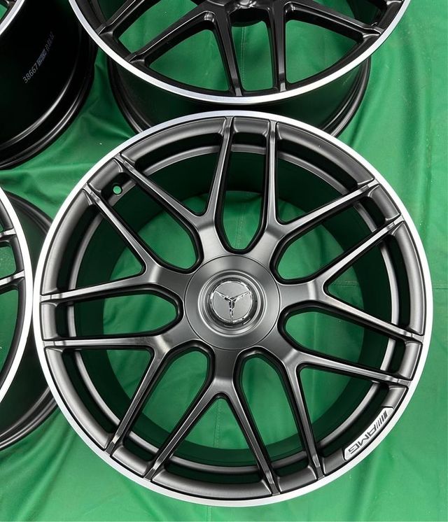 Llantas GLC 63 AMG 21" originales