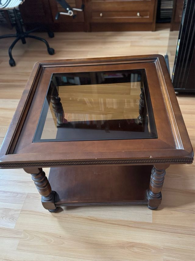 Mesa auxiliar clásica