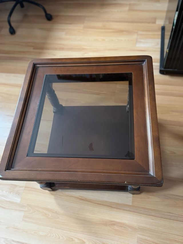 Mesa auxiliar clásica