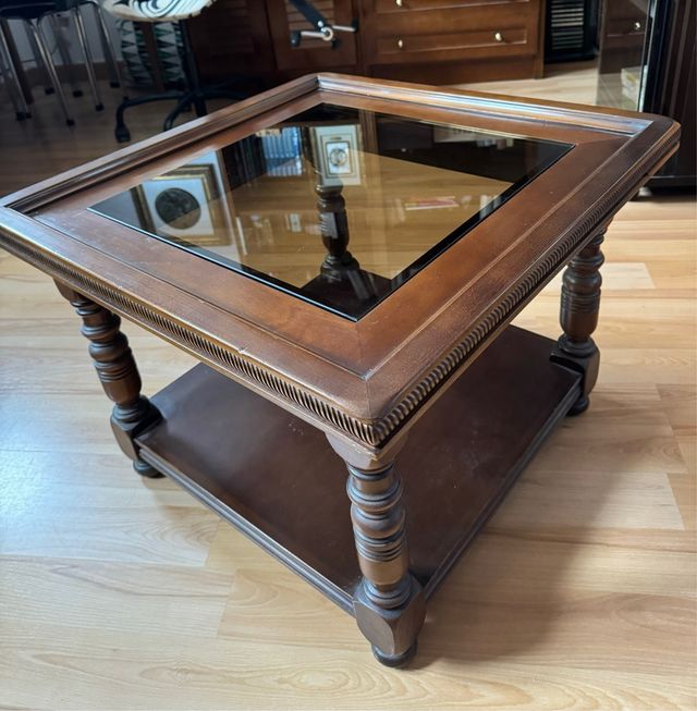 Mesa auxiliar clásica