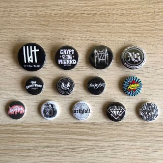 SET di 13 spille varie