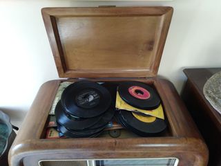 Radio con giradisci primi anni '60