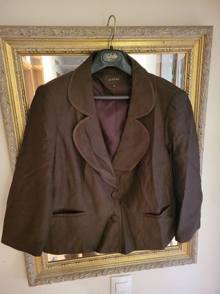 Chaqueta elegante y cortita