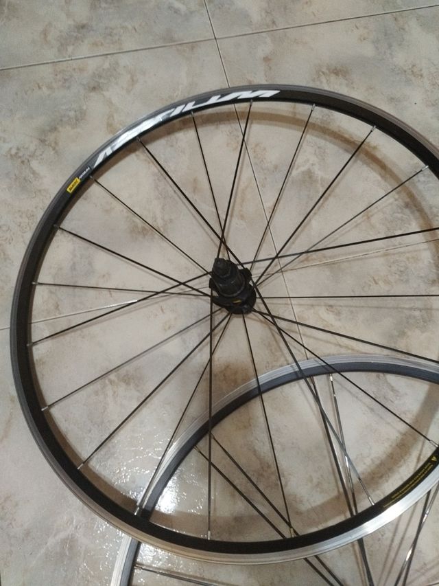 Vendo llantas Mavic Aksium