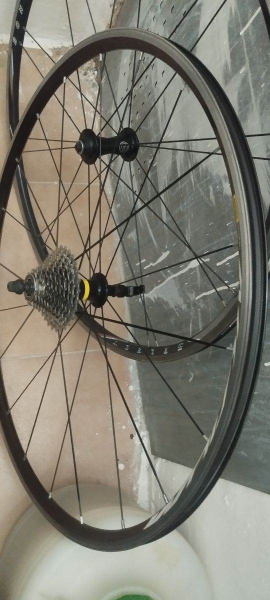 Vendo llantas Mavic Aksium