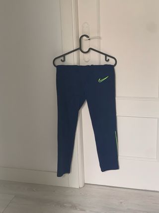 Chándal Nike niño.