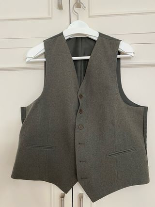 Traje chaqueta. Color tonos verdes