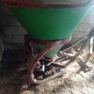 Abonadora..400 kg