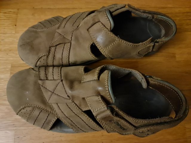 Sandalia Chiruca cerrada de piel hombre