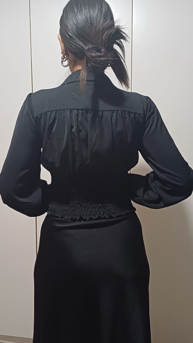 Camicia nera effetto corsetto