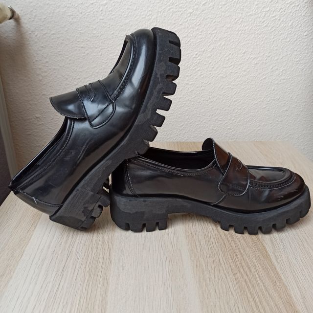 Mocasines de charol de plataforma